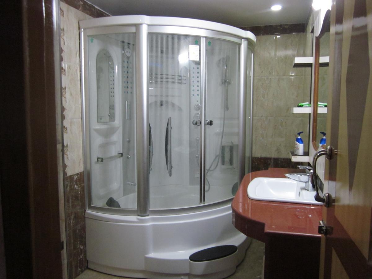 Hotel Platinum Plaza Rohtak Bagian luar foto